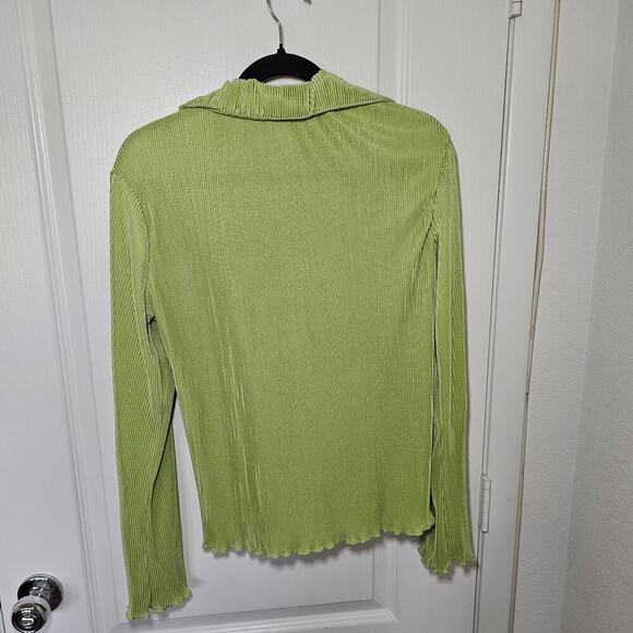 Dolan Lettuce Hem Top Green Medium - Picture 6 of 7
